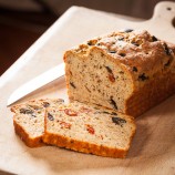 Low Carb Brot à la Provence mit getrockneten Tomaten und schwarzen Oliven - glutenfrei